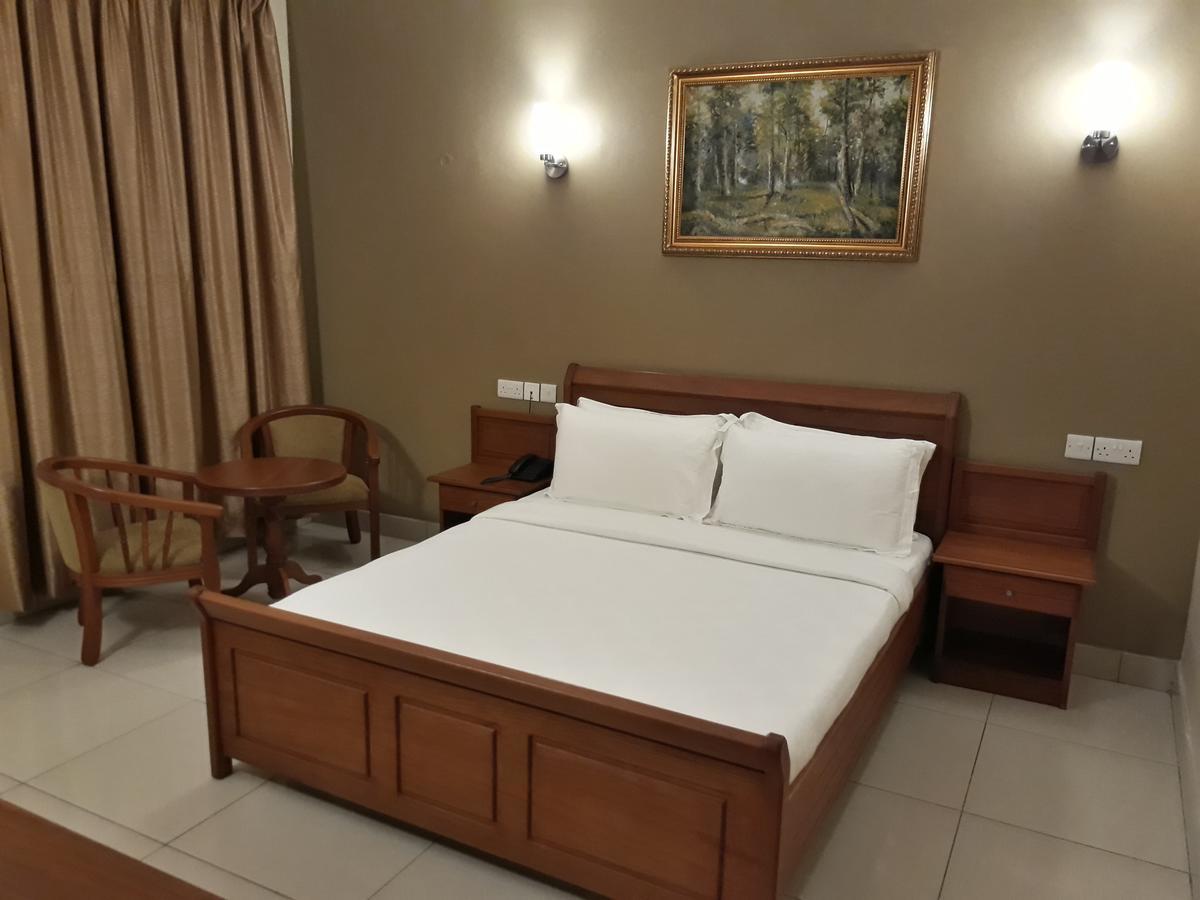 Chelsea Hotel Dar es Salaam Ngoại thất bức ảnh